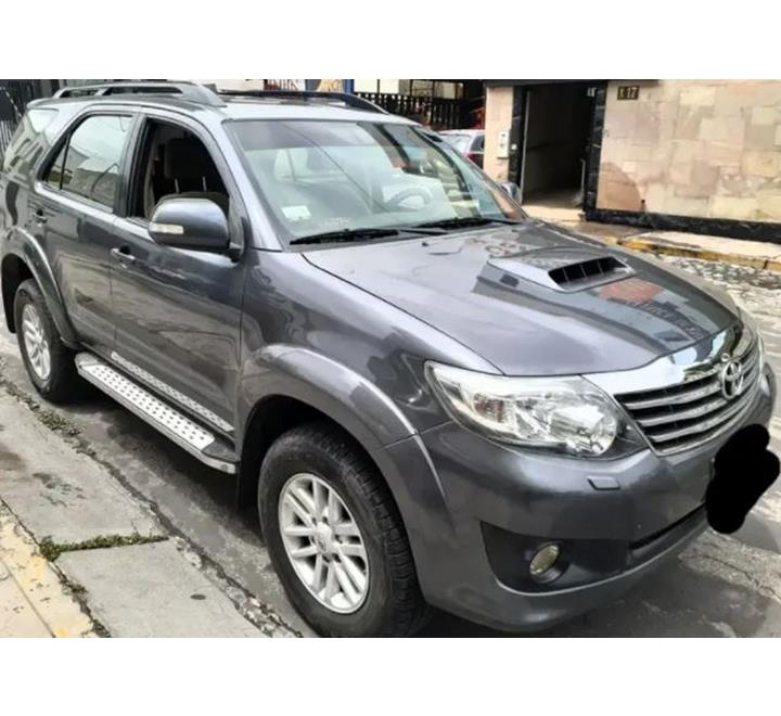 CAMIONETAS TOYOTA FORTUNE